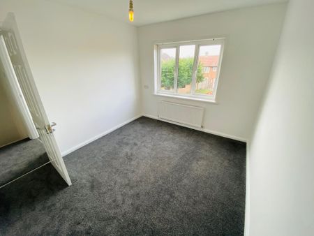 3 bedroom terraced house to rent - Photo 3