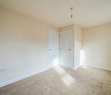 2 bedroom semi-detached house to rent - Photo 2