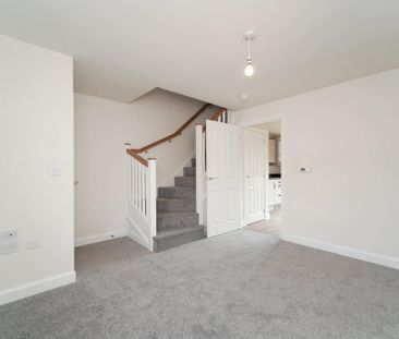 2 bedroom terraced house to rent - Photo 3