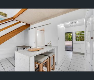 3/25-31 Hibiscus Lane, Holloways Beach, Qld 4878 - Photo 3