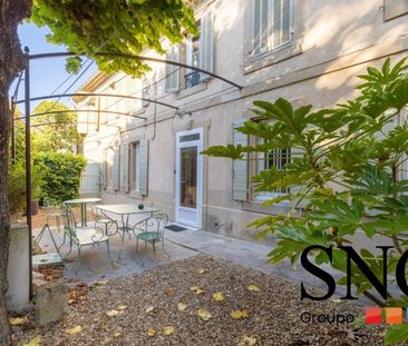 MAISON T6 COEUR DE VILLAGE AVEC GRAND GARAGE ET UN JARDIN - Photo 2