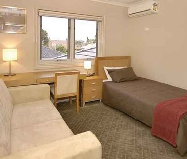 Room 12 (Non Ensuite) - Photo 5