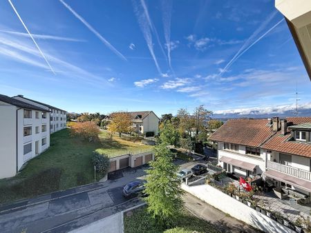 Spacious 3-room attic apartment with attic and lake view - Photo 5