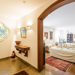 Casa para alugar com 500m², 4 quartos e 4 vagas - Foto 1