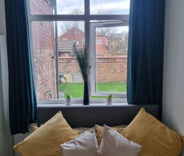 2 Bed Flat, Rusholme Grove, M14 - Photo 5