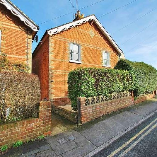 Cline Road, Guildford, Surrey, GU1 - Photo 1