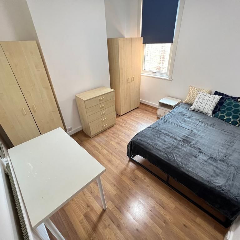 4 bedroom house to rent - Photo 1