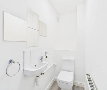 2 bedroom townhouse to rent - Photo 3