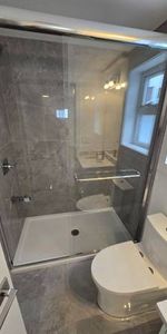 Brand New En Suite Bedroom for Rent in Vancouver - Photo 3