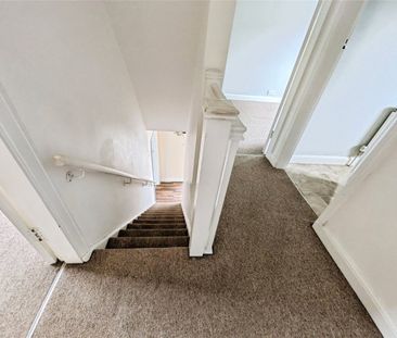 Ellards Drive, Wolverhampton, West Midlands, WV11 - Photo 5