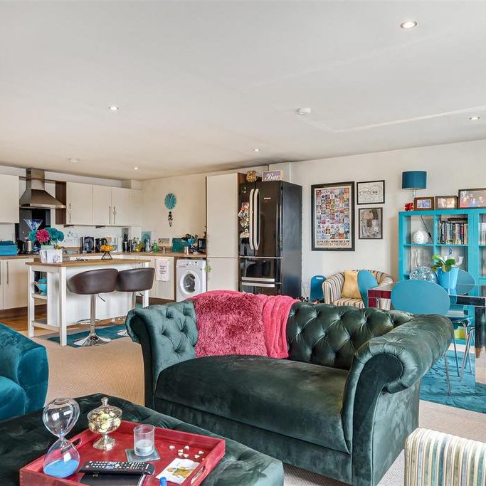 2 bedroom apartment to rent - Photo 1