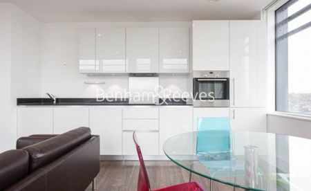 3 Bedroom flat to rent in Plumstead Road, Woolwich, SE18 - Photo 5