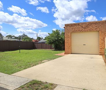 Charming home - Convenient location - Photo 4