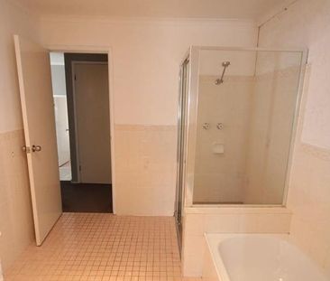 Neat 2 bedroom Belconnen townhouse - Photo 6