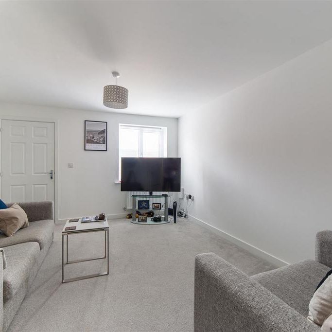 3 bedroom terraced house to rent - Photo 1