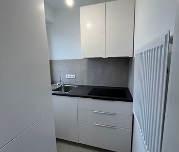 Hochwertig renoviertes 1 Zimmer Apartment mit Balkon und Einbauküche - Photo 5