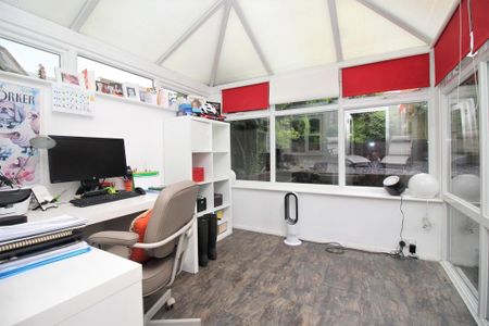 3 bedroom semi-detached house to rent - Photo 4