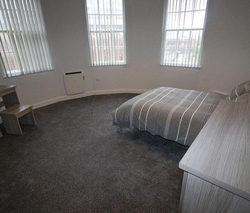 8 bedroom townhouse to rent - Photo 3