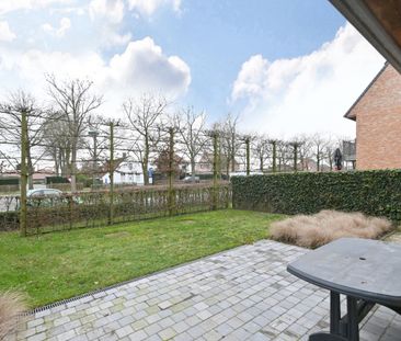 Te huur: recent en lichtrijk 2 slpk app met tuin in Kaprijke - Photo 1