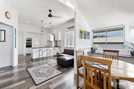 13 Ready Street, South Mackay QLD 4740 - House For Rent | Domain - Photo 2