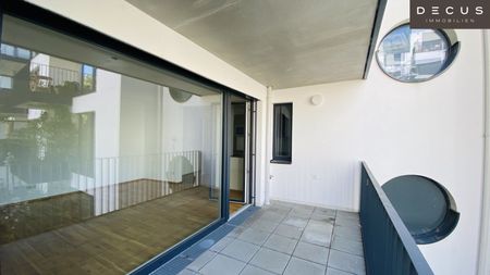 / ZWEI ZIMMER / INNENHOFSEITIG AUSGERICHTET / MODERNE ANLAGE / VERFÜGBAR AB SOFORT / U-BAHN NÄHE - Foto 5