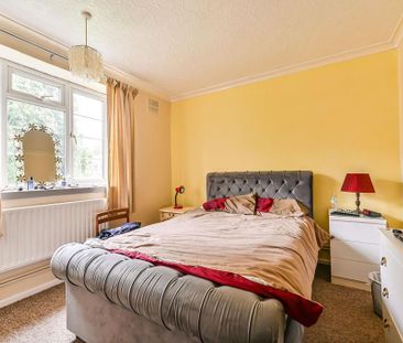 3 bedroom maisonette to rent - Photo 4