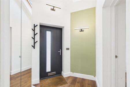 4 bedroom detached house to rent - Photo 5