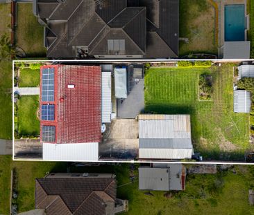 Spacious Family Home in Prime Location - Photo 1