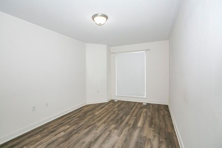 For Lease - 100 Dufay Road Unit# 107, Brampton, Ontario - Photo 4