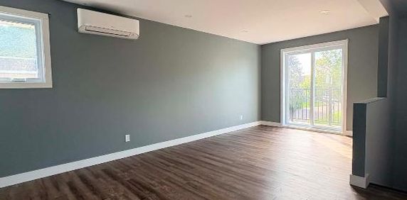 Beau 4 1/2 à Saint-Hyacinthe - Photo 2
