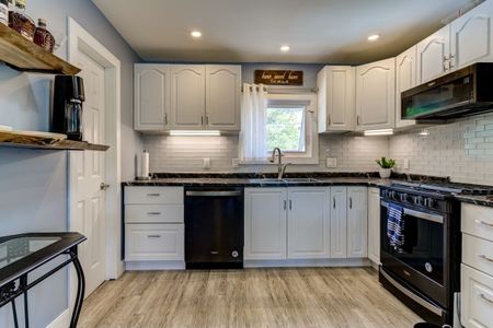 For Lease - 1250 River Road, Wasaga Beach, Ontario - Photo 4