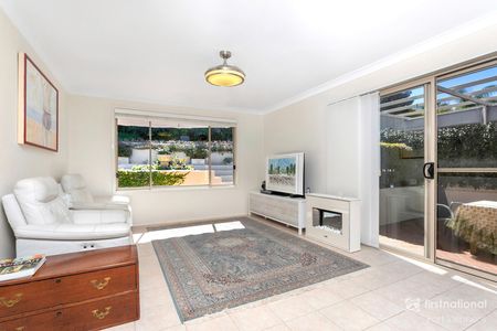 Spacious four bedroom home in Salamander Bay - Photo 2