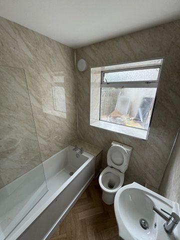 2 Bed End Terrace, Winchester St, NG5 - Photo 2