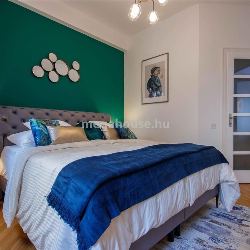 Kiadó felújított lakás - Budapest VI. kerület - Photo 1