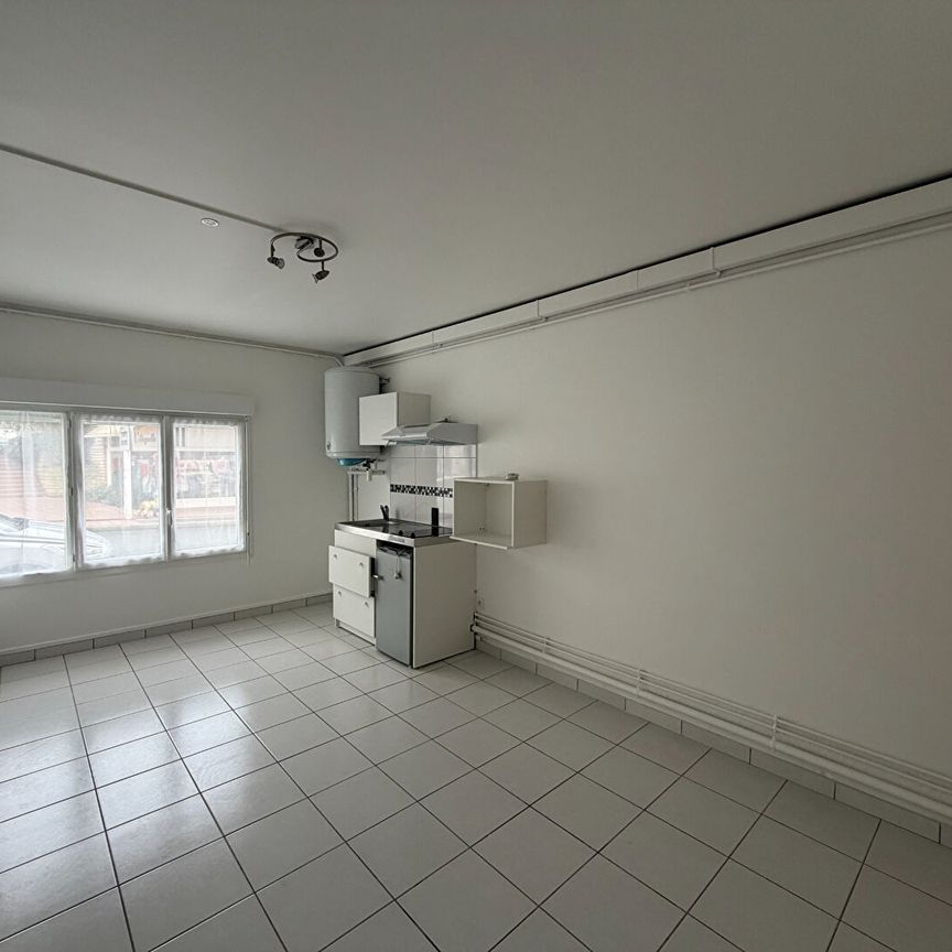 Location Appartement 1 pièce 18m² - Photo 1