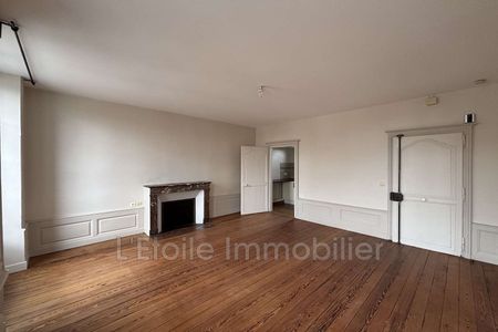 Location Appartement 2 pièces 48m² MORTAGNE AU PERCHE 61400 - Photo 2
