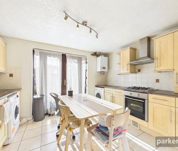 2 bedroom terraced house to rent - Photo 5