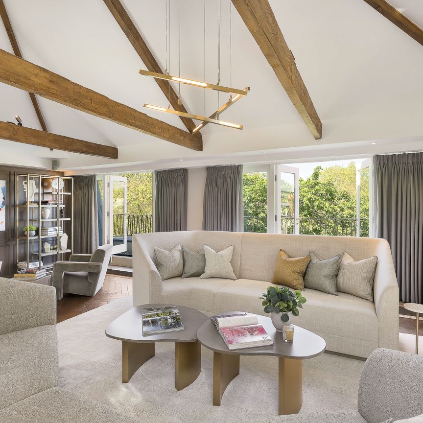 Beautiful penthouse in portered Belgravia luxury residence - Photo 1