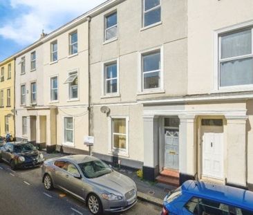 33, Plymouth, PL4 - Photo 1