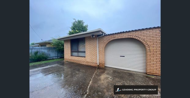 Spacious Townhouse - Photo 1