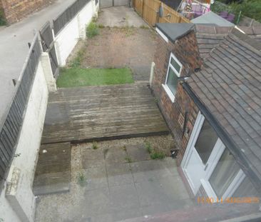 3 bedroom semi-detached house to rent - Photo 4