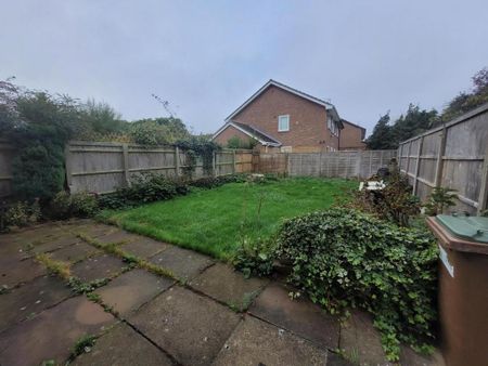 3 bedroom semi-detached house to rent - Photo 5