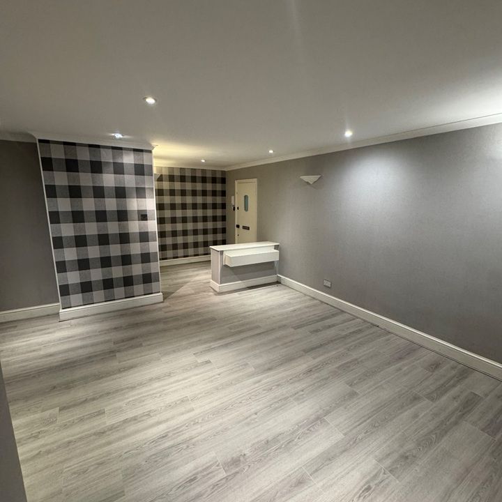 3 Bed Flat, Brook Lodge, NW11 - Photo 1