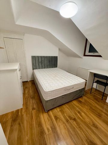 6 bedroom terraced house to rent - Photo 5