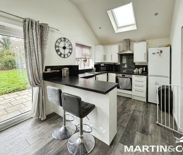 3 bedroom detached bungalow to rent - Photo 6