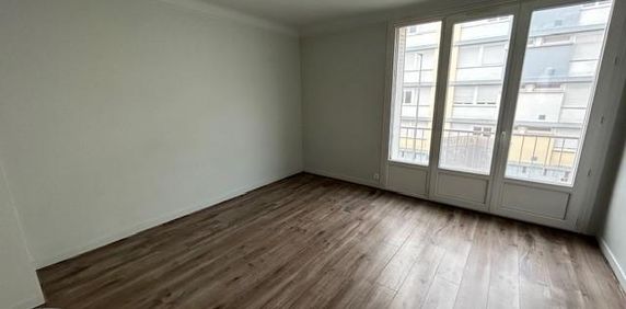 Location Appartement 2 pièces 47m² CLERMONT FERRAND 63000 - Photo 2