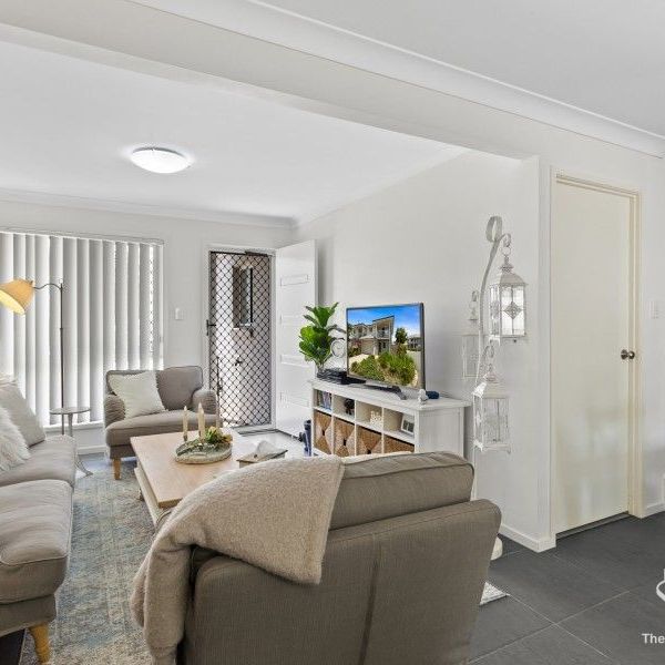 Break Lease: 3 BedroomTownhouse - Photo 1