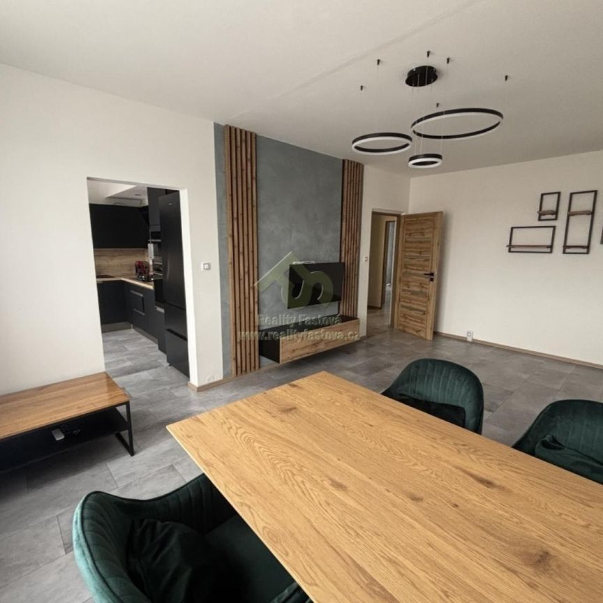 Pronájem bytu 3+1 74 m² - Fotografie 1
