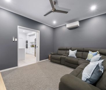 Executive Living in Bohle Plains - Photo 2