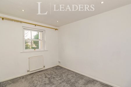 2 bedroom house to rent Station Way, Cheam, Sutton, SM3 - Photo 4